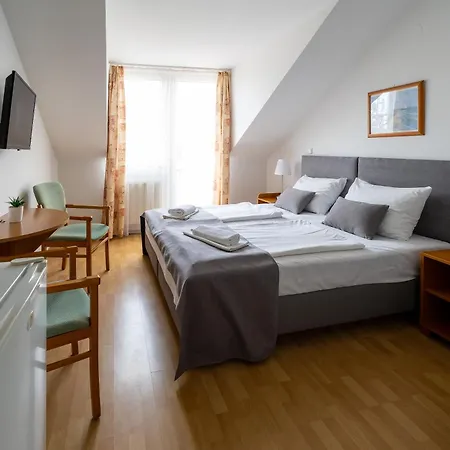 Forras Hotel 3*